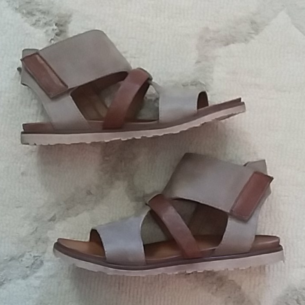 Miz Mooz Tan and Brown Sandals - Picture 3 of 9
